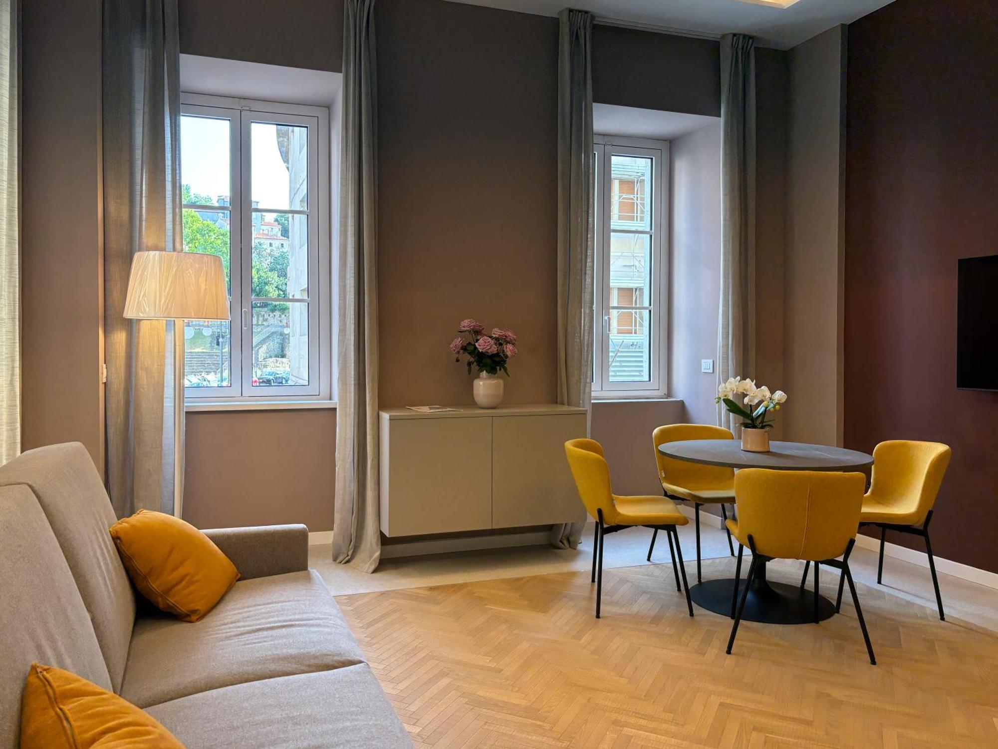 Teatro Romano Exclusive Suites Trieste Exterior foto