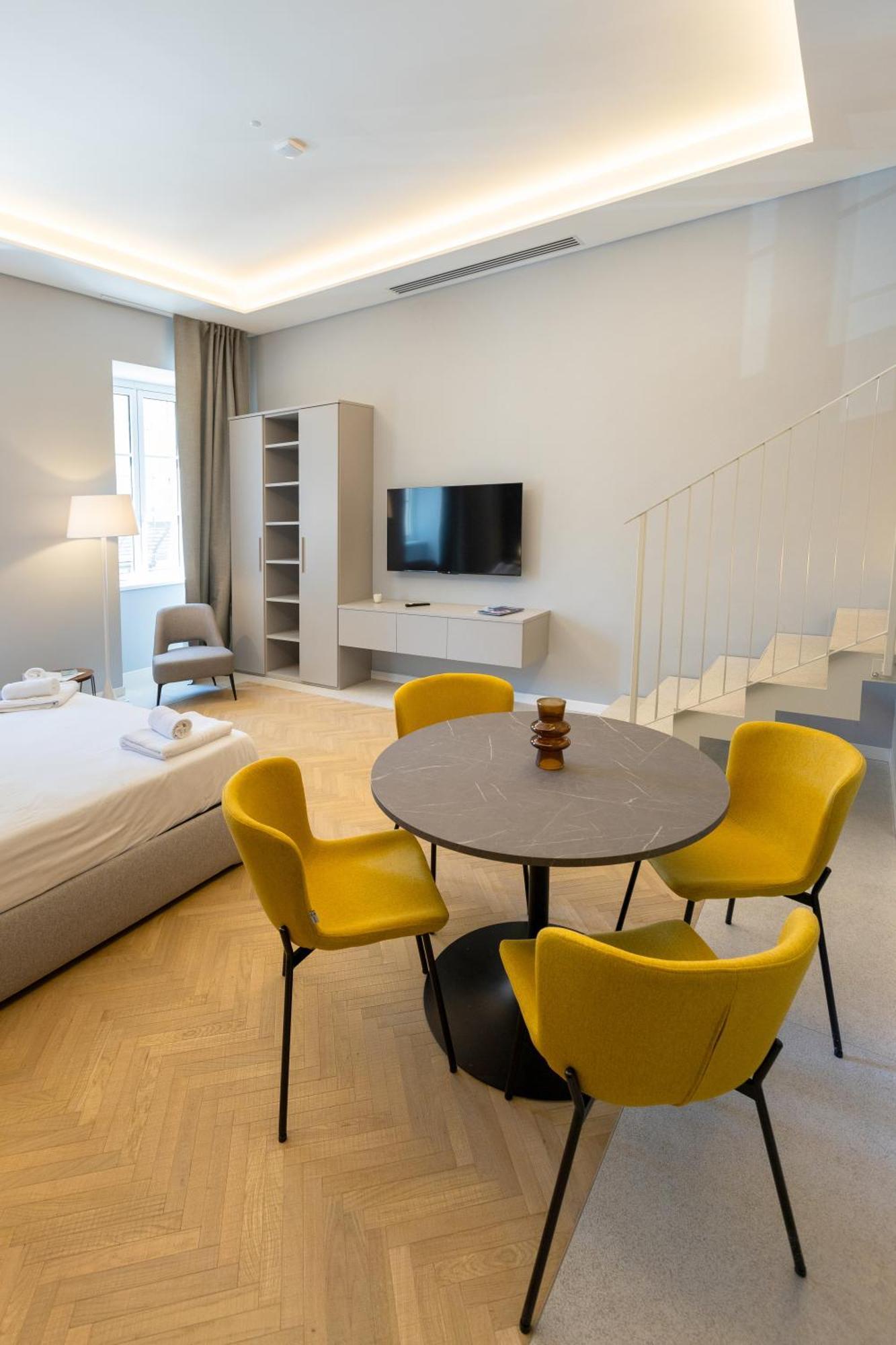 Teatro Romano Exclusive Suites Trieste Exterior foto