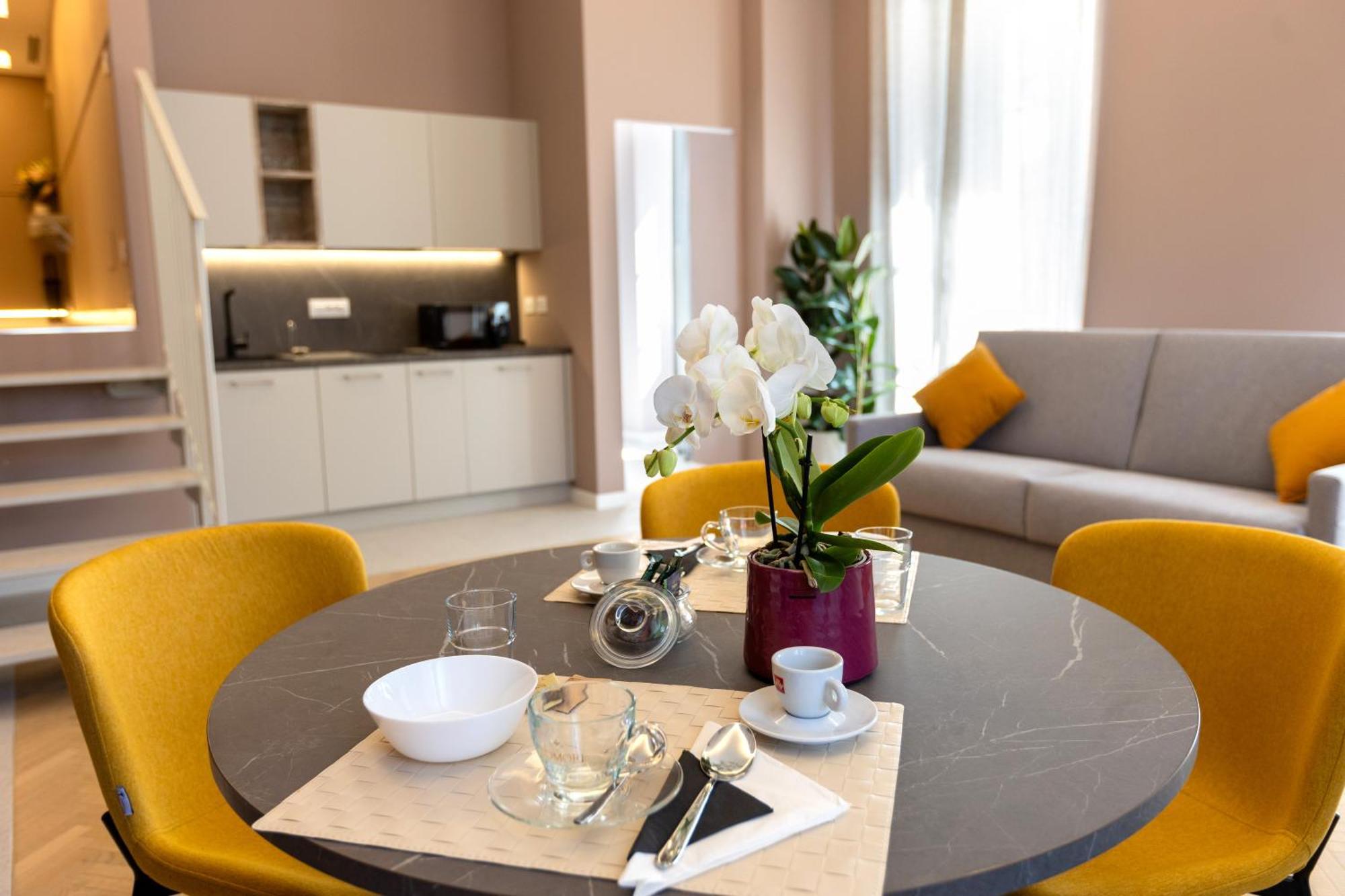 Teatro Romano Exclusive Suites Trieste Exterior foto