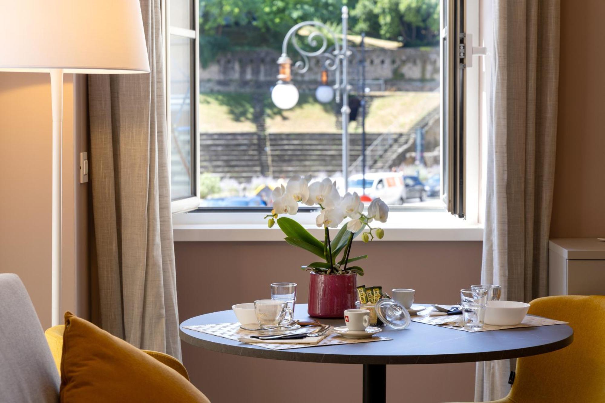 Teatro Romano Exclusive Suites Trieste Exterior foto